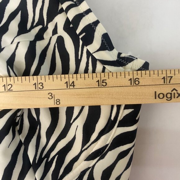 Zebra Print One-Piece Swimsuit Plus Size 1X Underwired Padded Cups Womens Swimwe - Picture 8 of 11